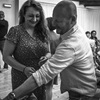 Urna na prázdném jevišti